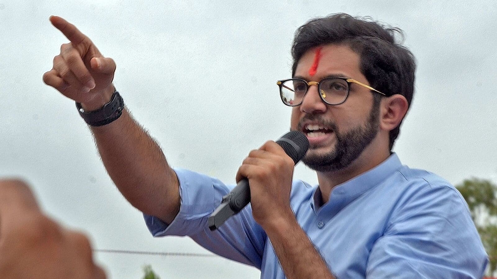 Sushant Singh Rajput Death Case: Aditya Thackeray Files Intervention Application In PIL Seeking His Custodial Interrogation by CBI Sushant Singh Rajput Death Case: Aditya Thackeray Files Intervention Application In PIL Seeking His Custodial Interrogation by CBI
